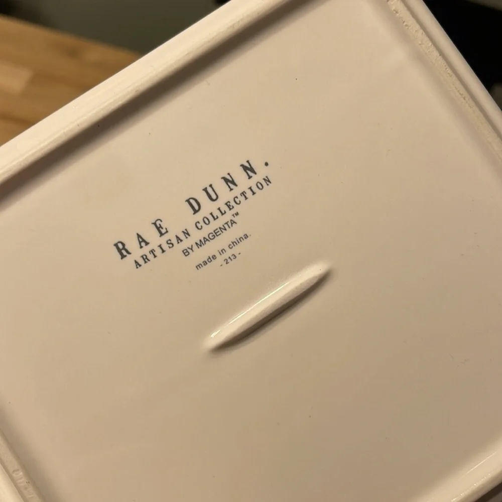 RAE DUNN  “trinkets” plate